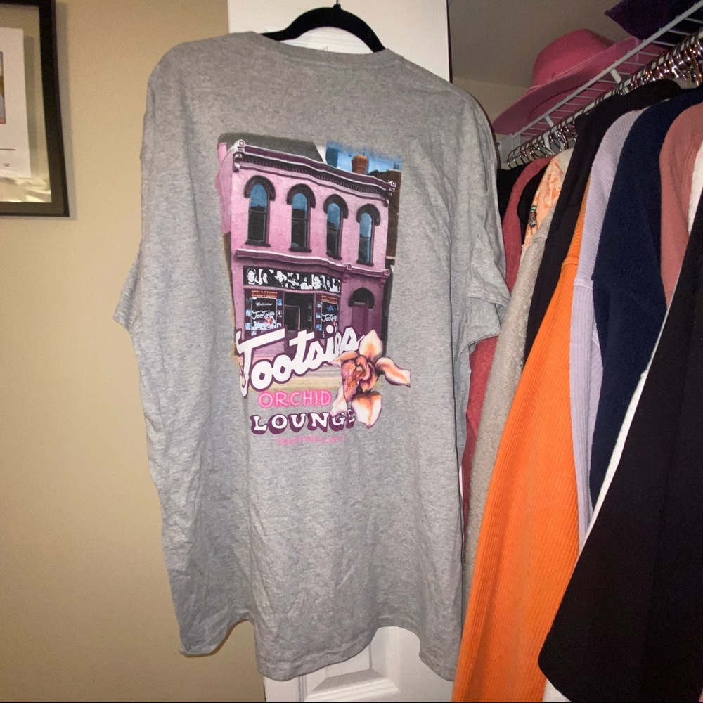 XXL Tootsies lounge tee worn once